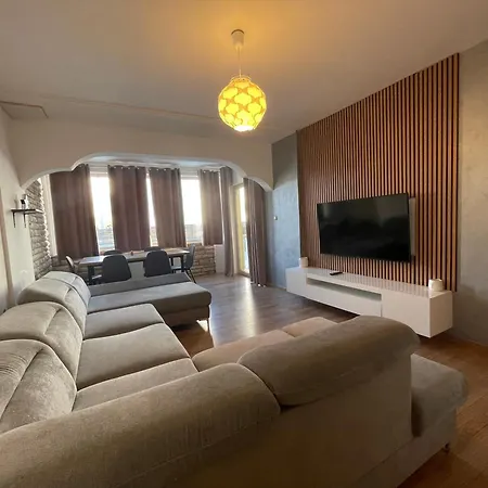 Jelena 1 * Biograd Na Moru