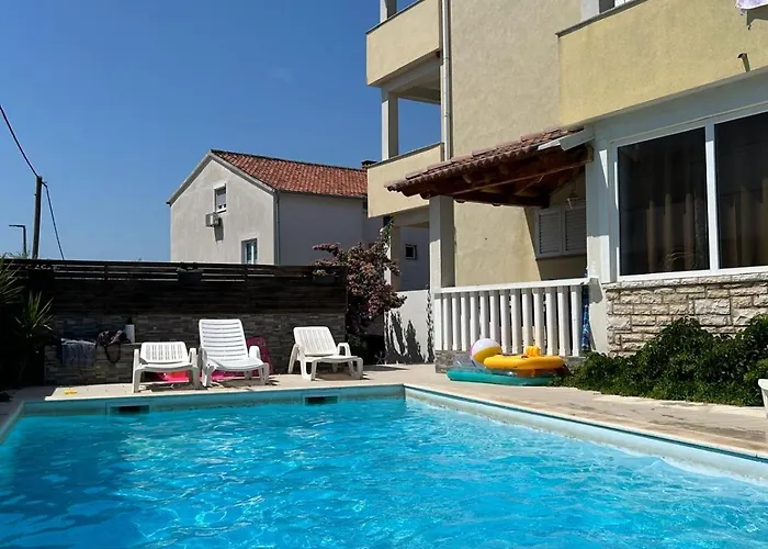 Jelena 1 * Biograd Na Moru