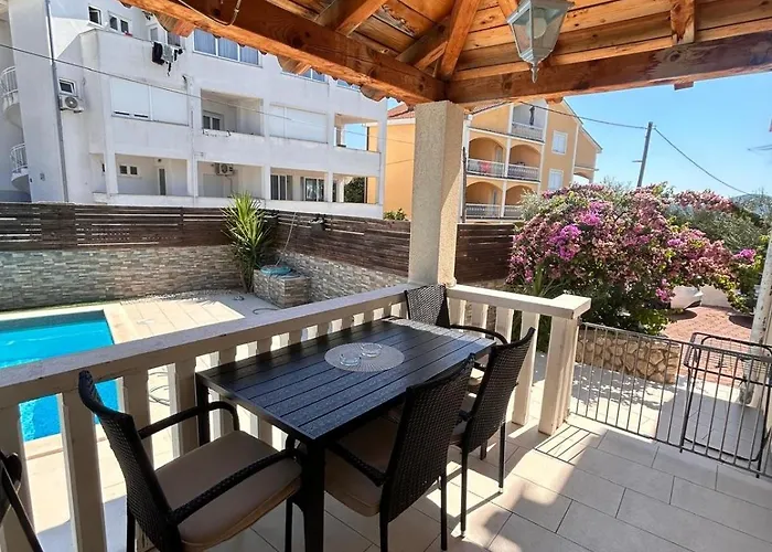 Jelena 1 Apartman Biograd Na Moru