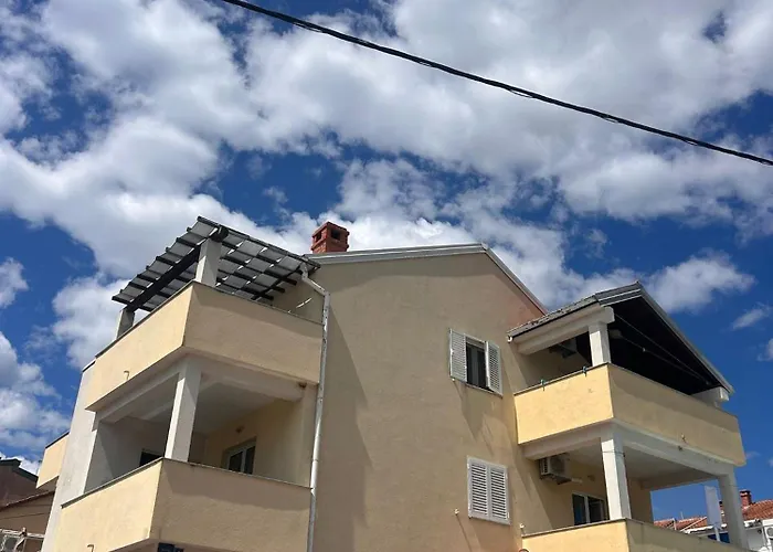 Jelena 1 * Biograd Na Moru